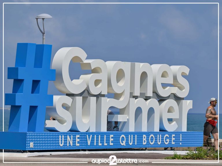 Lettre géante #cagnessurmer ville de Cagnes sur Mer
