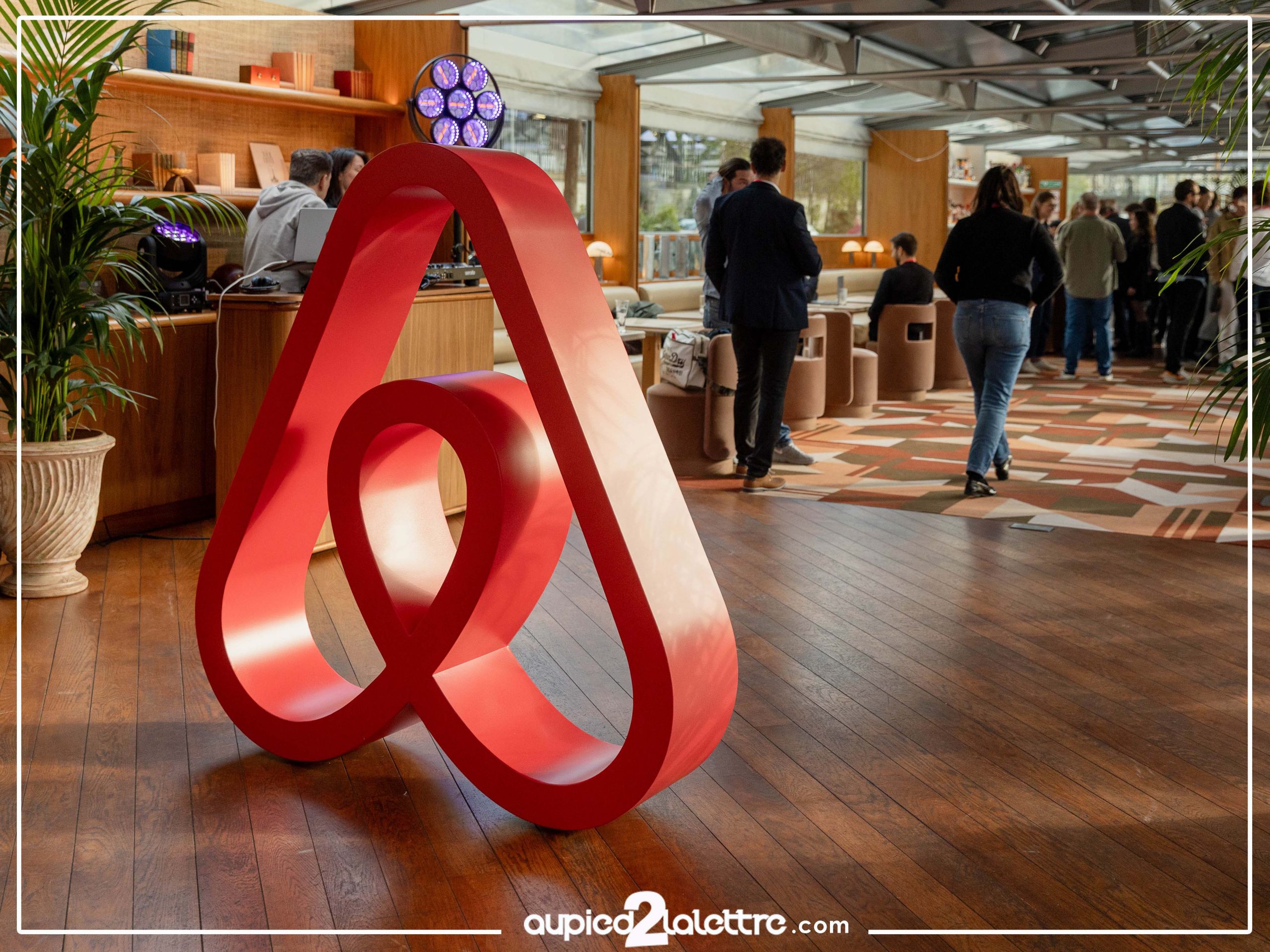 Logo 3D airbnb